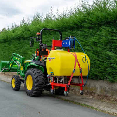 nettoyeur nhp600 rabaud sur attelage tracteur