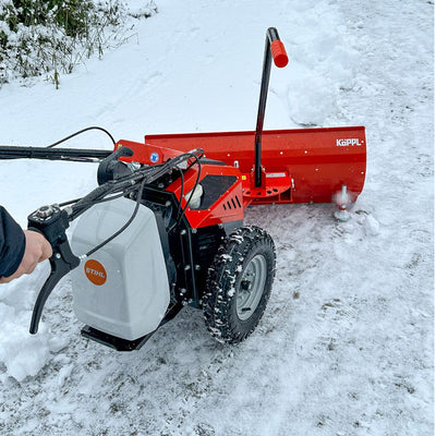 lame à neige sur cellule porte-outils KOPPL à batterie STIHL