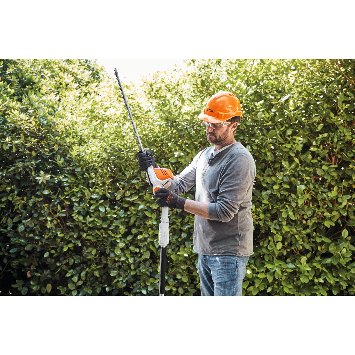 Taille-haie sur perche à batterie STIHL HLA56 Pack